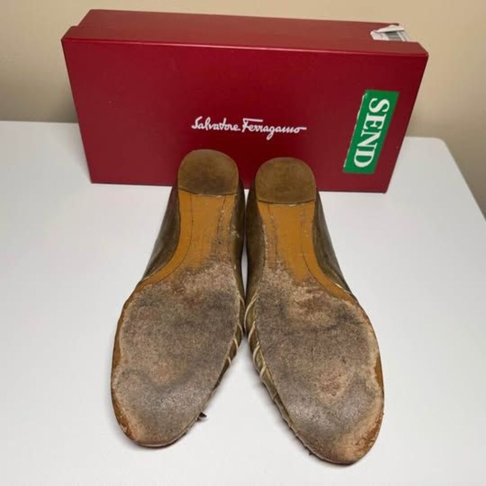 Salvatore Ferragamo "Recanati" Metallic Gold Nappa Leather Flats – Size 9.5 B - Picture 4 of 5